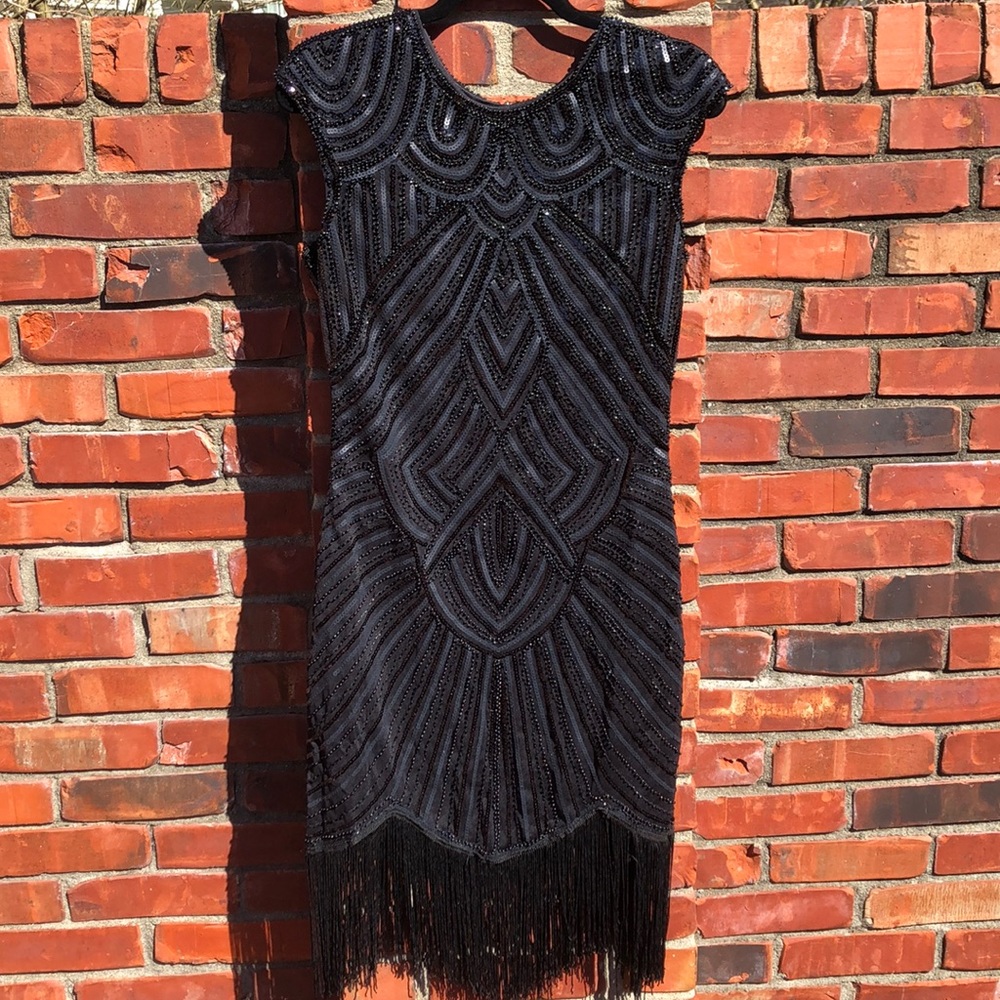 Black 20s dress